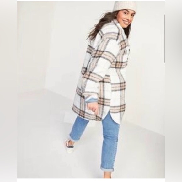 Old Navy Wool Shacket - Cream Plaid - Picture 2 of 16